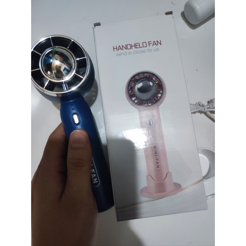 quạt MINI FAN cầm tay, quạt tích điện kèm đế, dây sạc, sạc USB (hình thật)