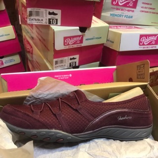 Combo giày Skechers vs Pullbear