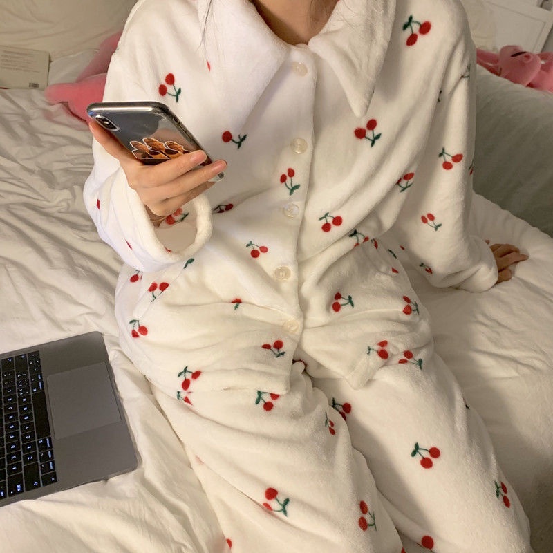 Bộ đồ ngủ tay dài in hình quả cherry đáng yêu