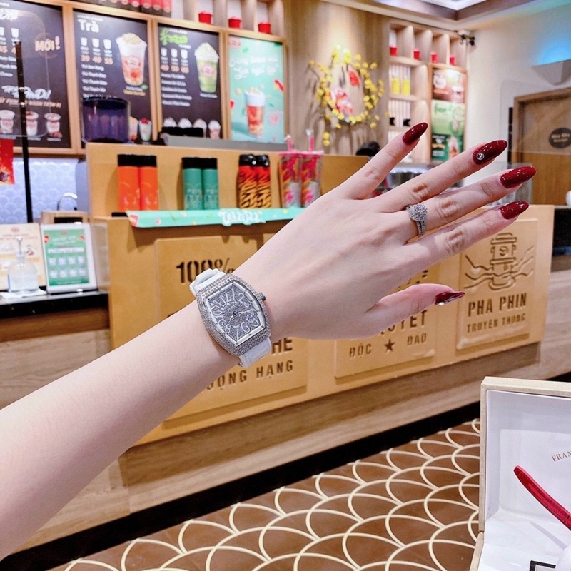 Đồng hồ nữ franck muller v32mm