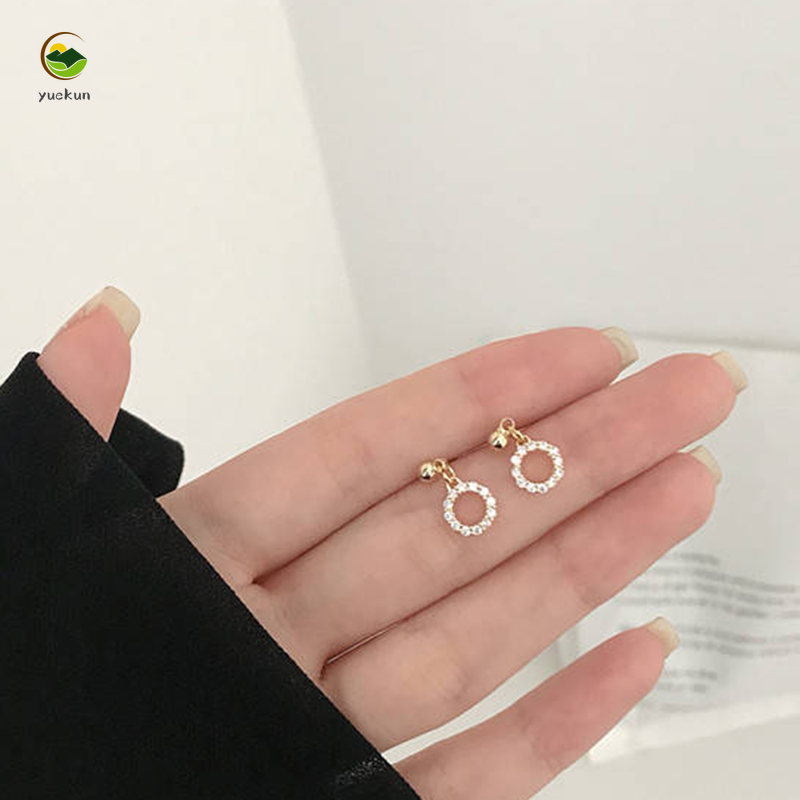 Khuyên Tai Nữ Trang Tạo Hình Độc Đáo