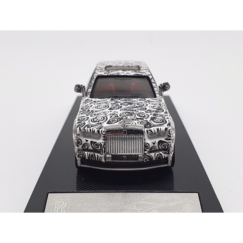 Xe Mô Hình Rolls-Royce Phantom 1:64 Collector's Model (Trắng Hoạ Tiết Đen)