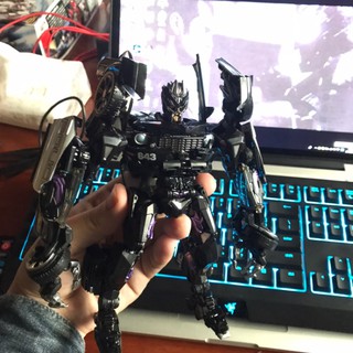 Mô hình Barricade LS-02 Black Mamba MPM05 Transformers Oversize