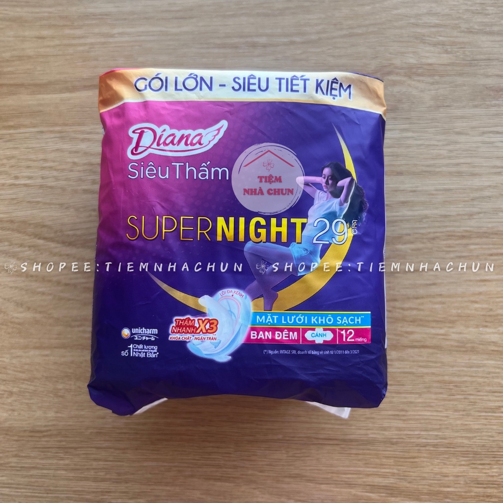 Gói 12 Miếng Băng Vệ Sinh Diana Super Night Siêu Thấm Có Cánh