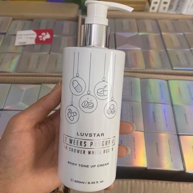 Sữa Tắm trắng da LUVSTAR BODY TONE UP