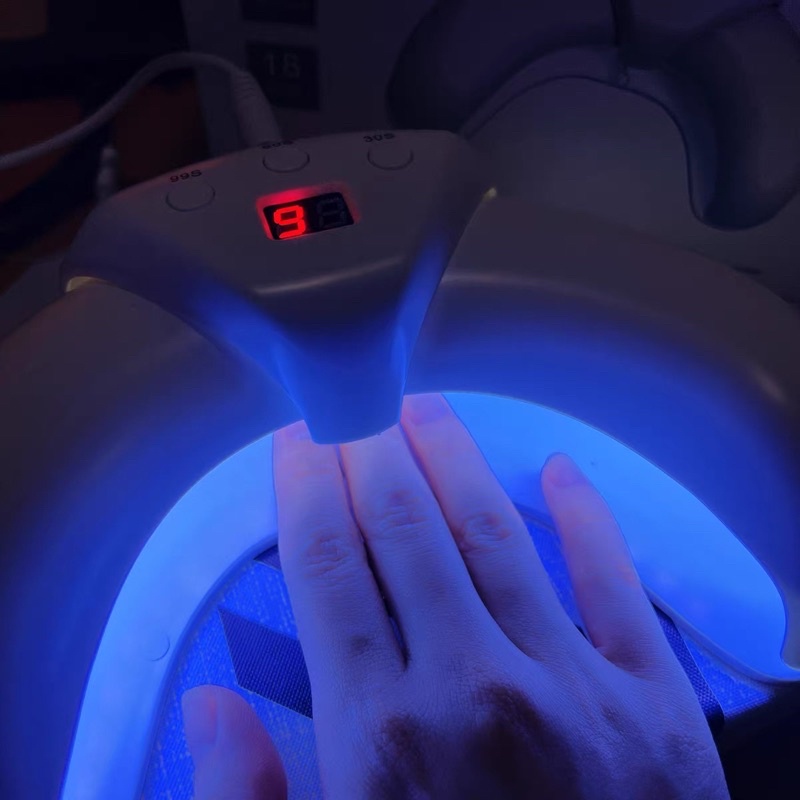 Máy hơ gel cảm ứng UV chống đen tay
