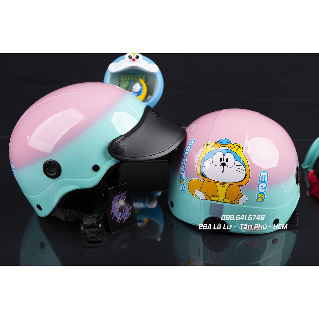 MŨ NÓN BẢO HIỂM NGƯỜI LỚN DORAEMON CHỮ MÀU OMRBE