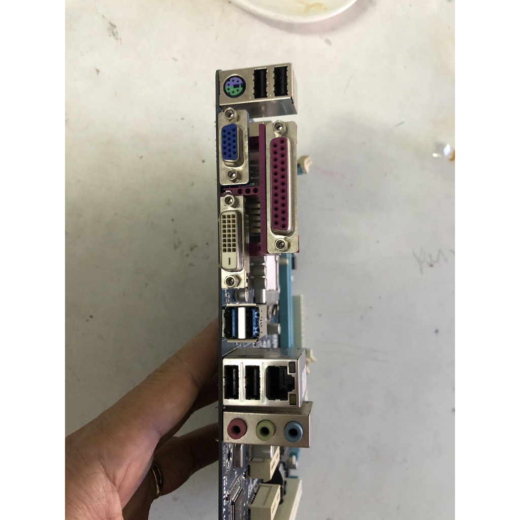 Gigabyte B75 đẹp keng, có chặn đầy đủ, socket 1155 thay cho main H61, P75 được