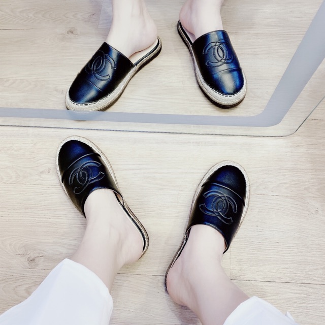 giày sục CN da lì đế kếp