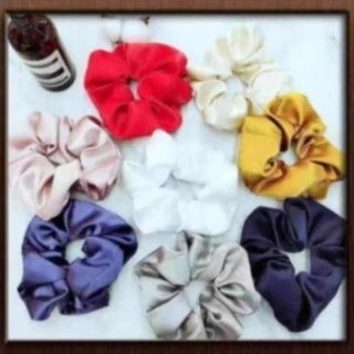 . 0 Dây cột tóc vải scrunchies dễ thương.