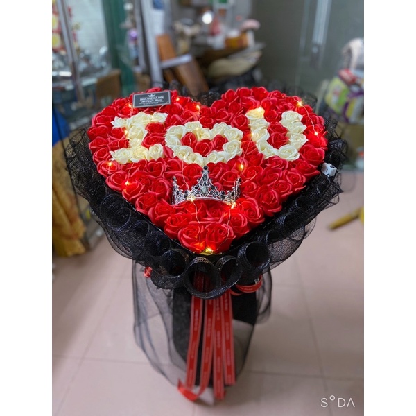 Hoa sinh nhật- quà tặng 20/10: bó hoa hồng sáp thơm 99 bông tặng fuul phụ kiện (nhận đặt chữ và màu hoa theo yêu cầu)