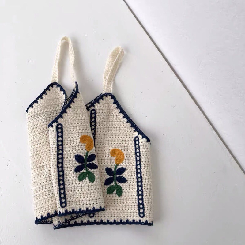 Áo 2s - 2 dây len thêu hoa viền