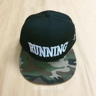 Mũ Snapback Running man
