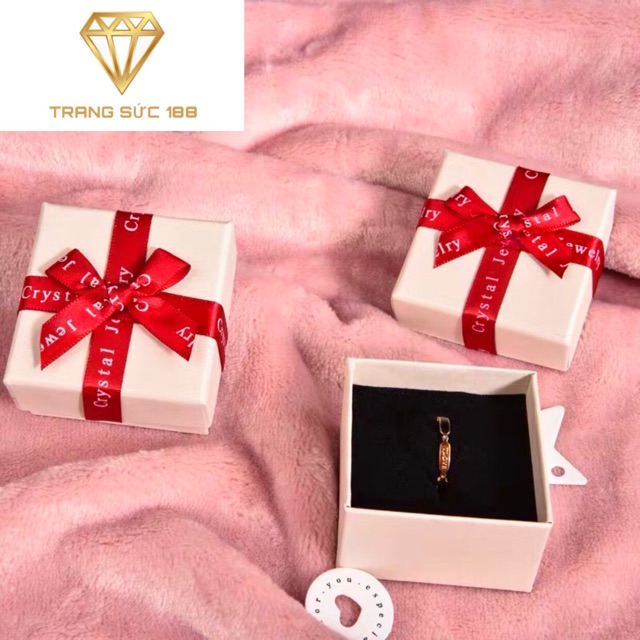 Hộp đựng nhẫn bông tai