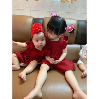 Đầm Cổ Vuông Đỏ Bé Gái