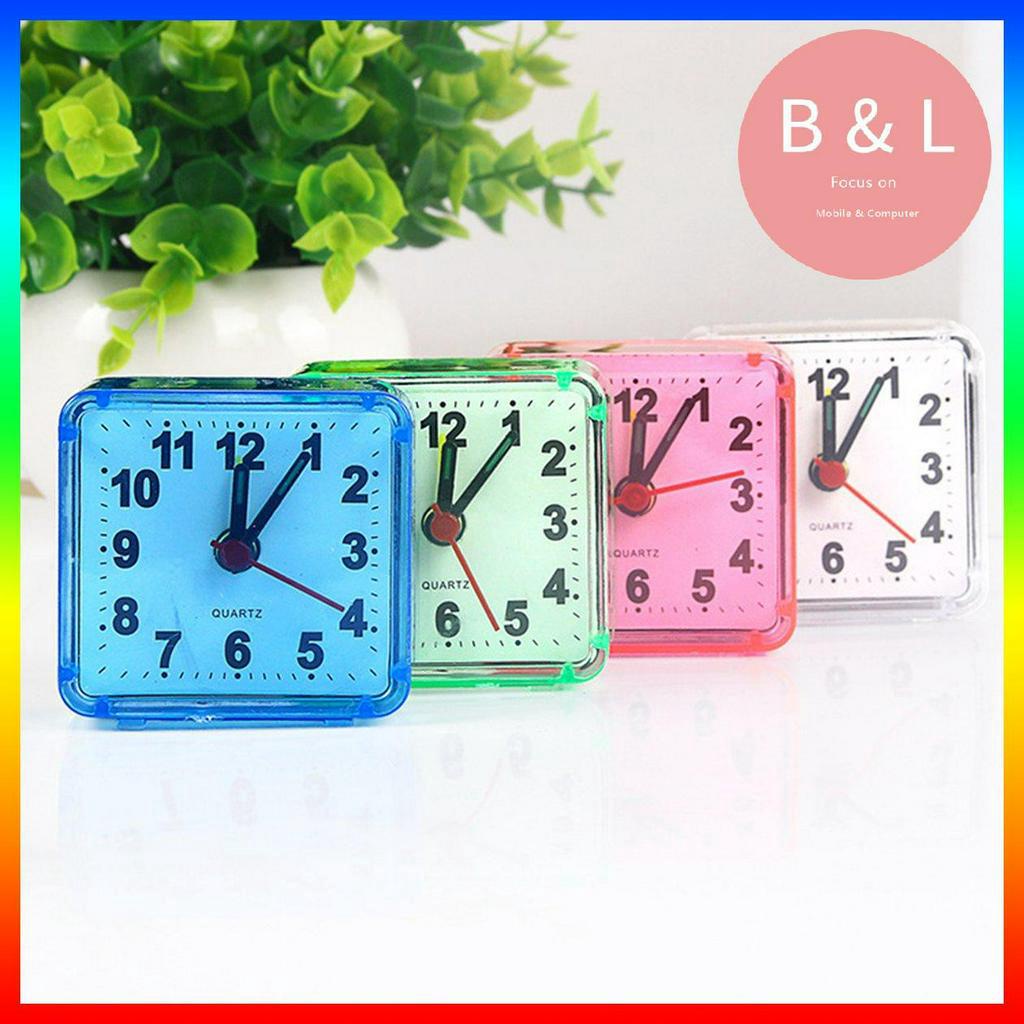 Đồng Hồ Báo Thức Để Bàn Hình Vuông Pha Lê Sang Trọng