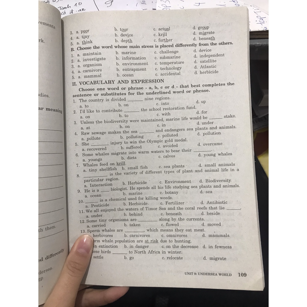 Sách - Bài tập tiếng anh 10 không đáp án ( chỉnh lý và bổ sung tái bản năm 2015 )