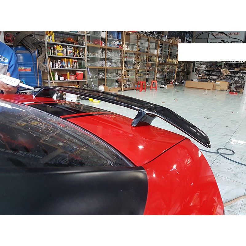 Đuôi gió xe CERATO đèn