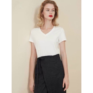 Áo phông nữ cổ tim uni vnxk