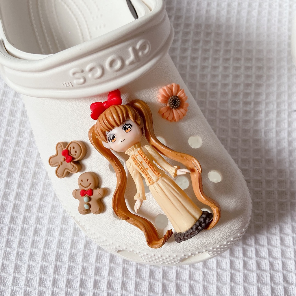 Hạt phụ kiện trang trí giày sandal đục lỗ hình anime đáng yêu DIY