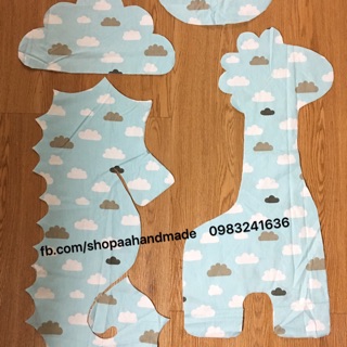 Set vải cắt 4 đồ ( cá ngựa ,hươu , 2 gối lõm kèm bông )
