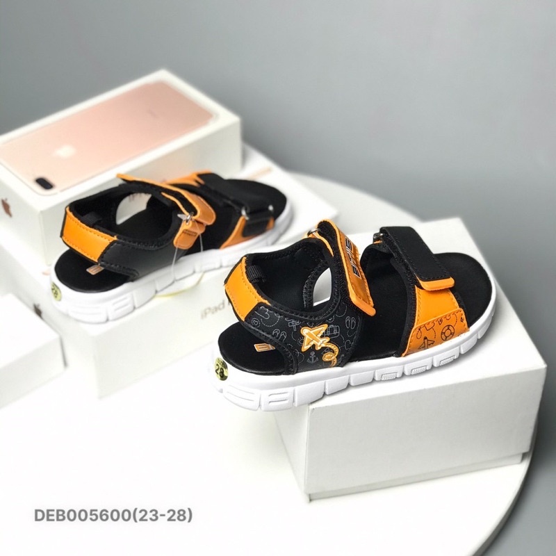 ☘dép sandal bé trai☘️❤️size 23-28❤️sẵn hàng