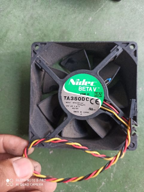 Quạt server máy tính delta 12v 1.5a đến 3a khỏe mạnh cứng cáp, vuông 9cm dày 3.8cm