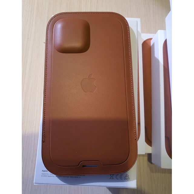 Bao da cho Apple Iphone 12 ProMax - Leather Sleeve Magsafe- Chính Hãng -MHYG3ZM/A