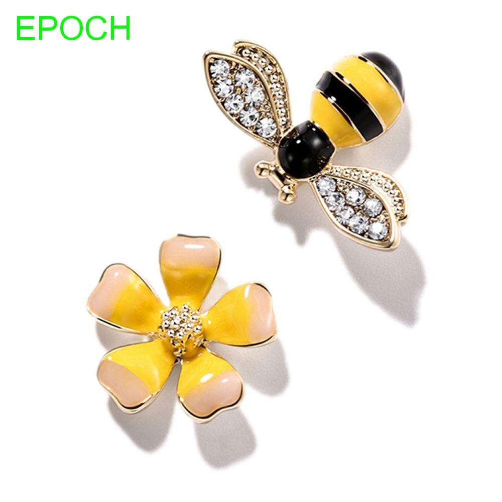 Bông tai hợp kim hình hoa / ong xinh xắn