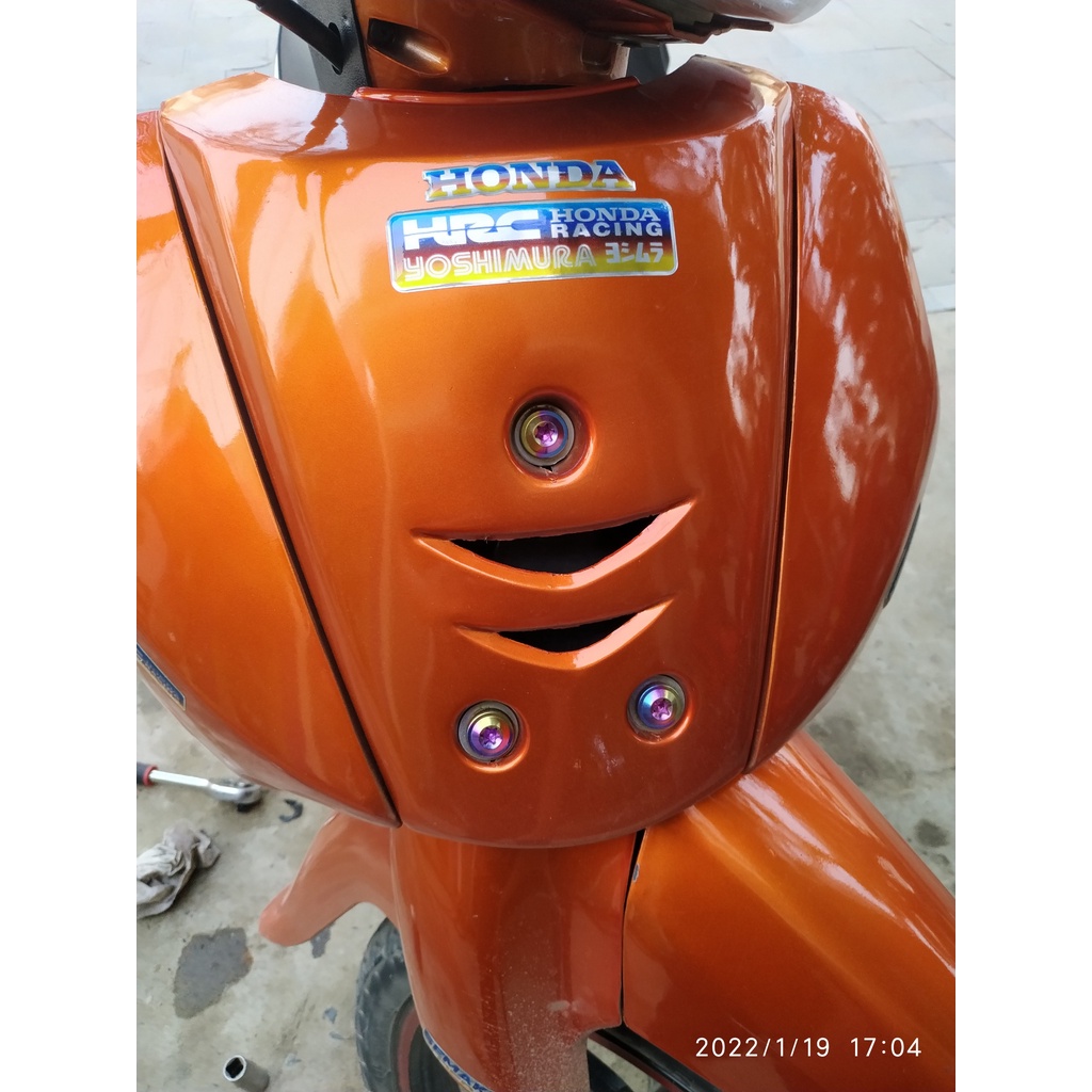 Ốc TiTan Gr5 6ly gắn xe máy