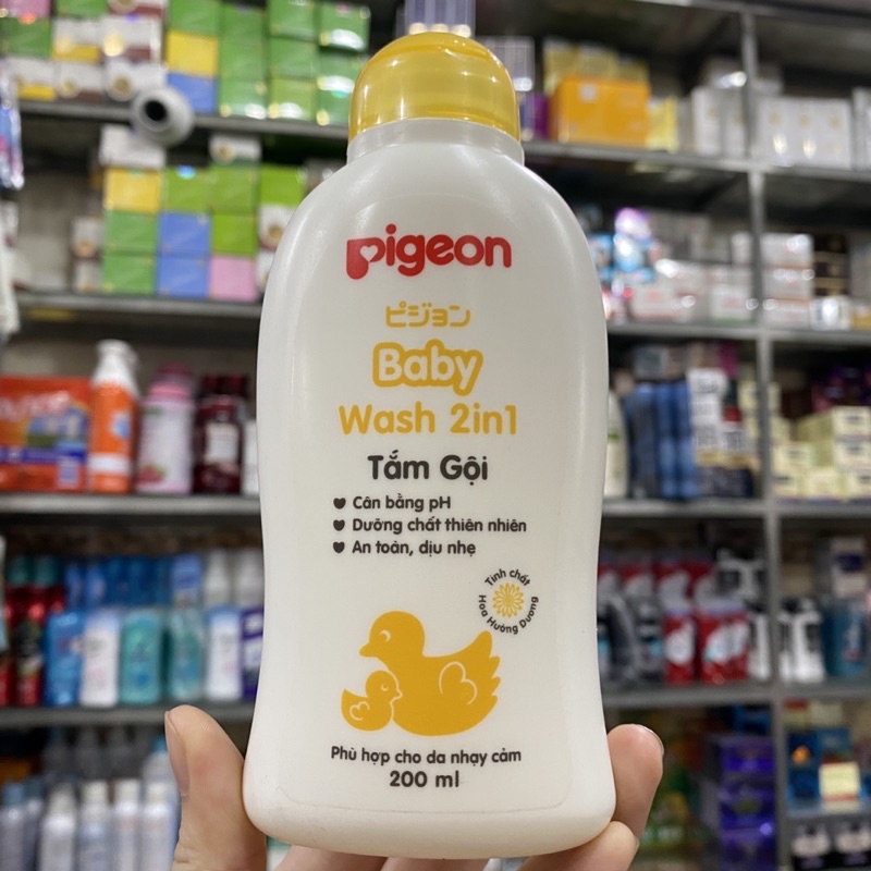 Sữa tắm gội Pigeon hoa hướng dương 200ml - Pigeon Baby Wash 2 in 1