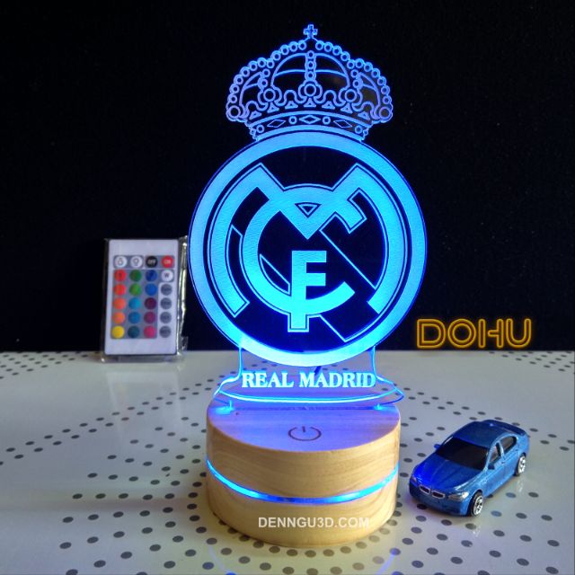 Đèn Để Bàn Bóng Đá Logo Real Madrid 16 Màu Kèm Khiển Và Dây Cáp (Có Video Sản Xuất).