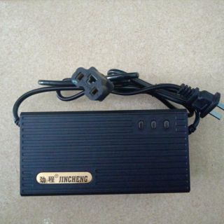 Sạc ắc quy xe điện loại 48V-20Ah giắc vuông