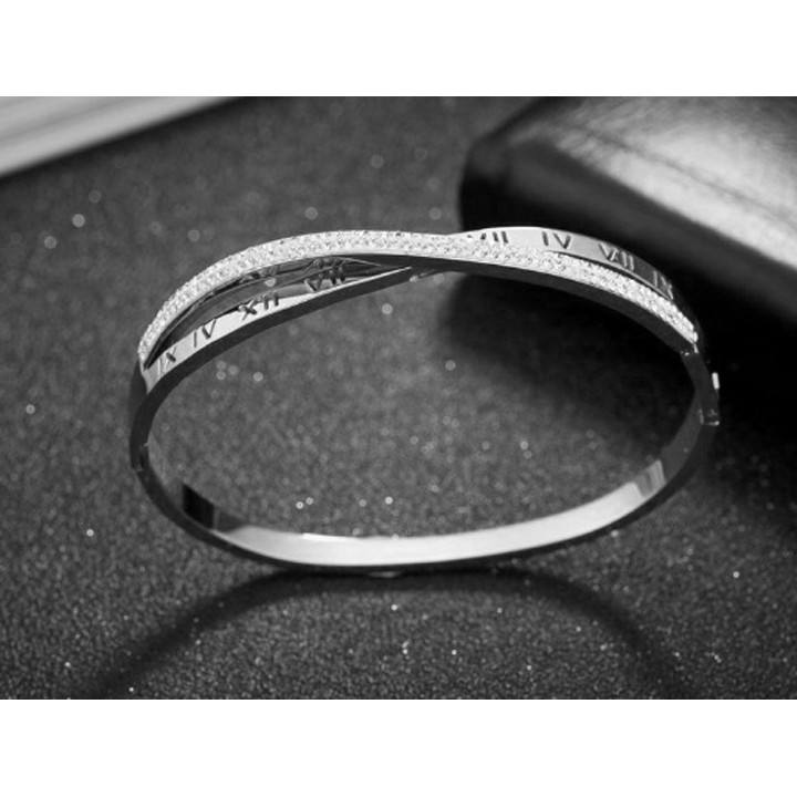 Vòng tay nữ titan cao cấp số la mã kết hợp đính đá siêu đẹp, bền màu, hợp thời trang