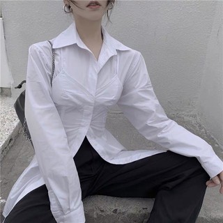 Áo sơmi xẻ lưng