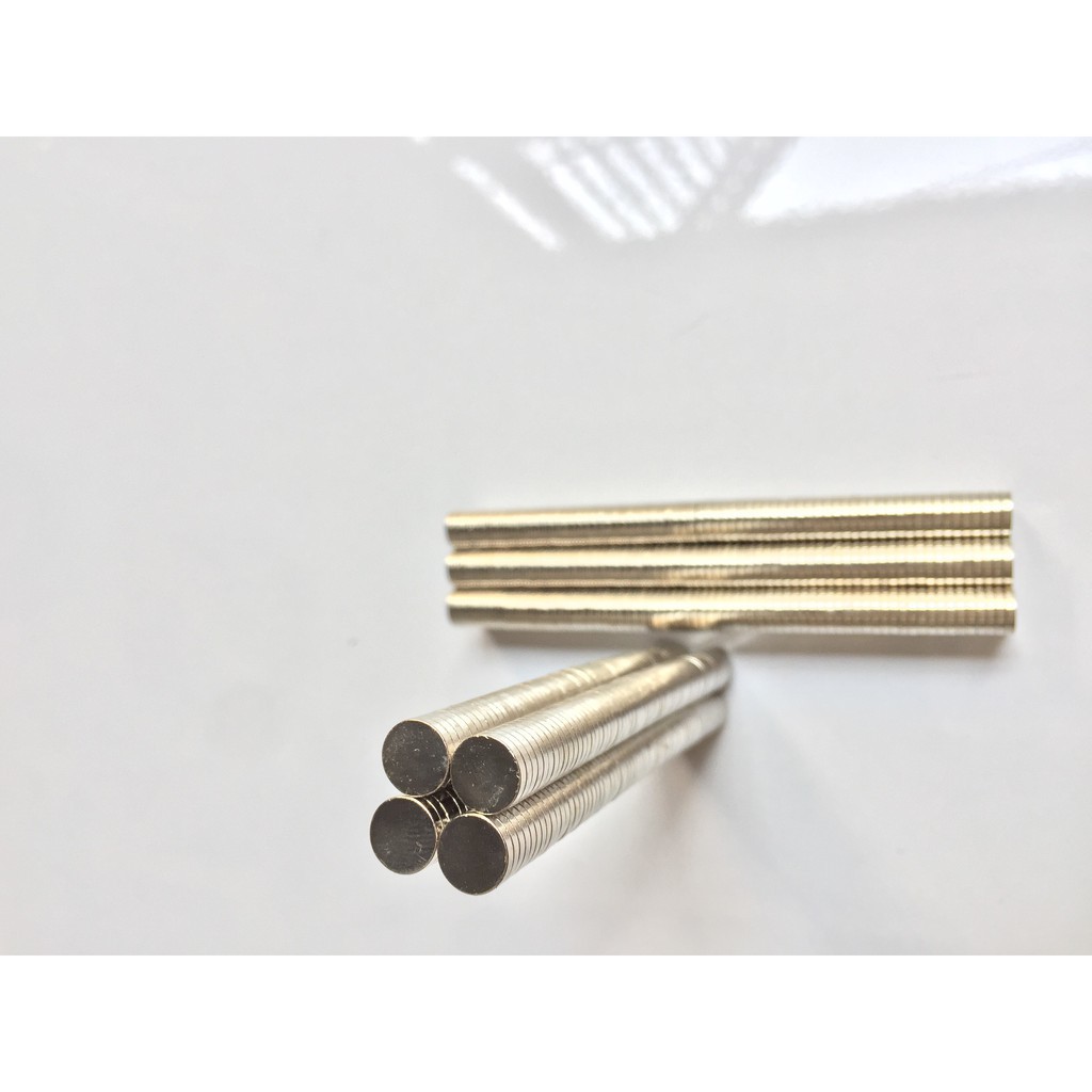 Nam châm trắng đất hiếm phi 8x1,8mm  lực từ cực mạnh