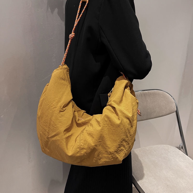 Túi Đeo Vai Mềm Mại Màu Trơn Thời Trang Mùa Đông Chất Lượng Cao Có 7 Kiểu Tùy Chọn