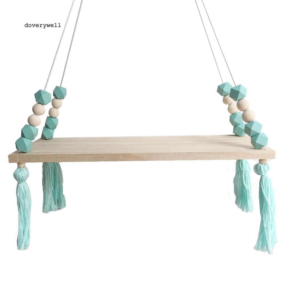 Kệ treo bằng gỗ phối hạt xỏ trang trí theo phong cách Bắc Âu đầy cá tính