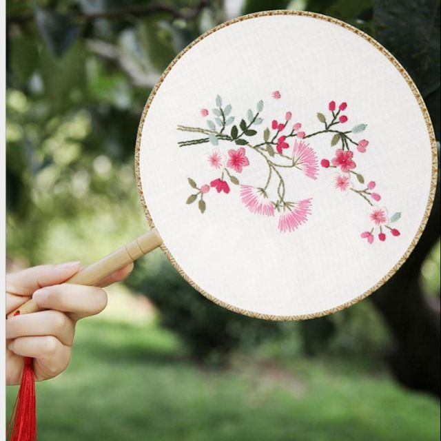 Set 3 Quạt lụa luyện tập thêu sang trọng, quý phái