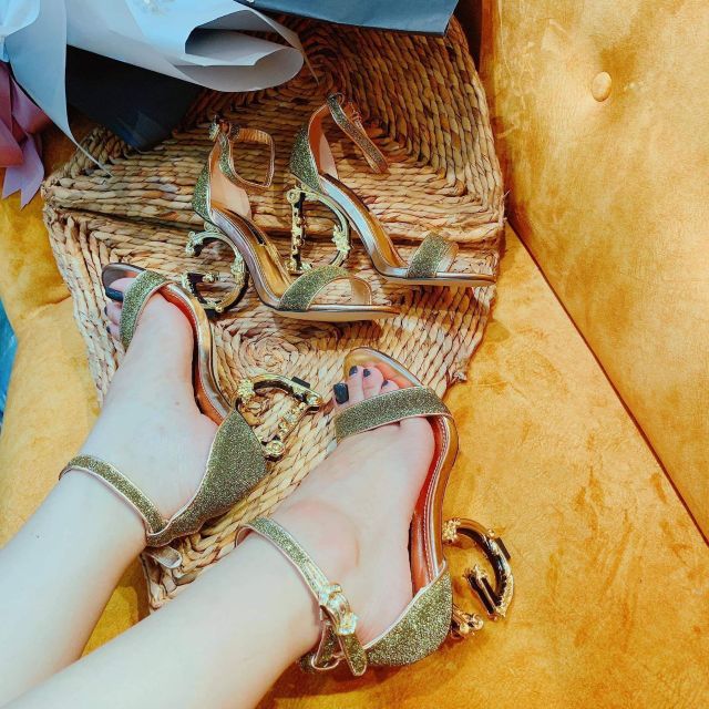 Cao gót siêu phẩm