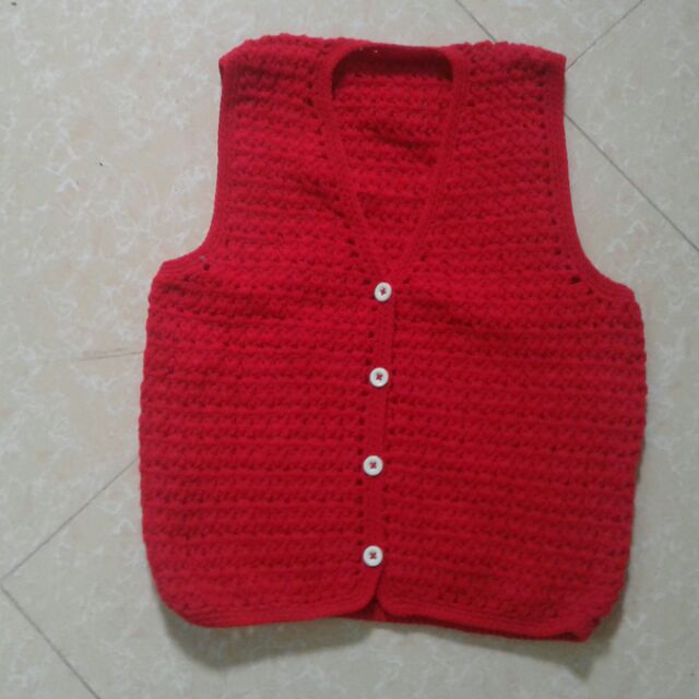 Áo len gilê móc tay cho bé 5 tuổi