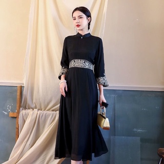 Váy đầm trung niên màu đen sang trọng
