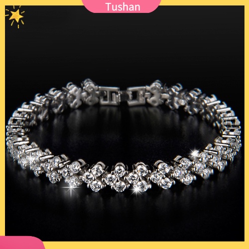 Vòng tay nữ đính đá lấp lánh sang trọng