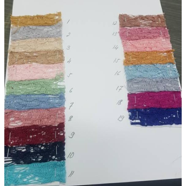 Đi ngay! Không GLITERj Brocade Cape. <