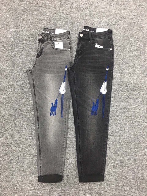 Quần jeans nử baggy xám thêu mới