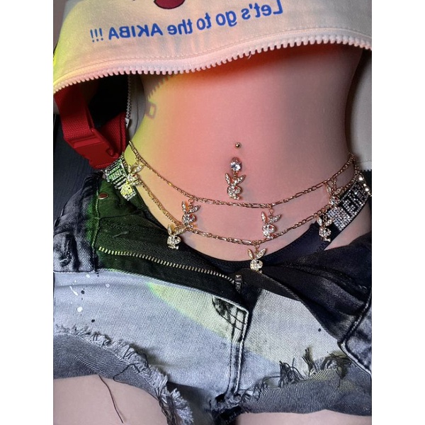 Khuyên rốn thỏ playboy