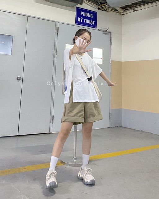 Set áo xẻ+quần short (nâu), nhận hàng có vấn đề liên hệ shop trước khi đánh giá