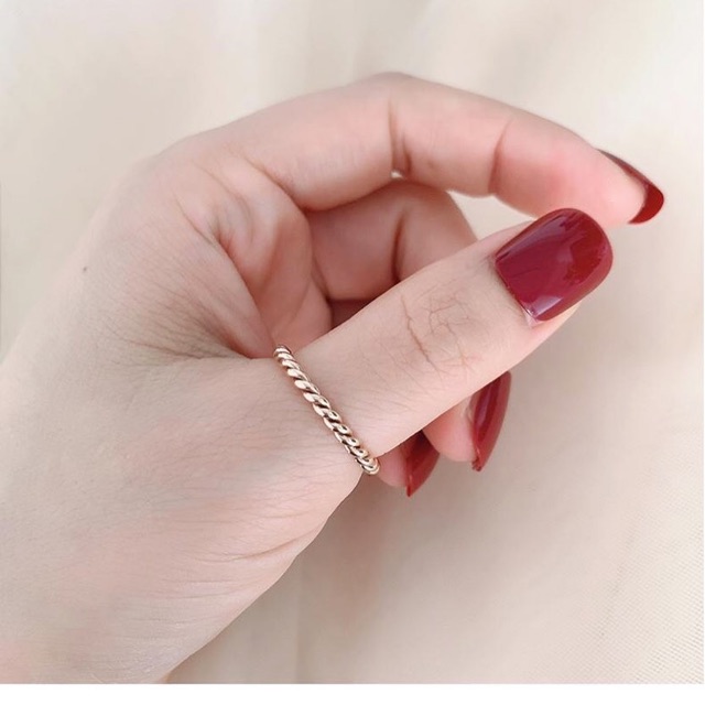 Nhẫn titan xoắn không gỉ WR200204