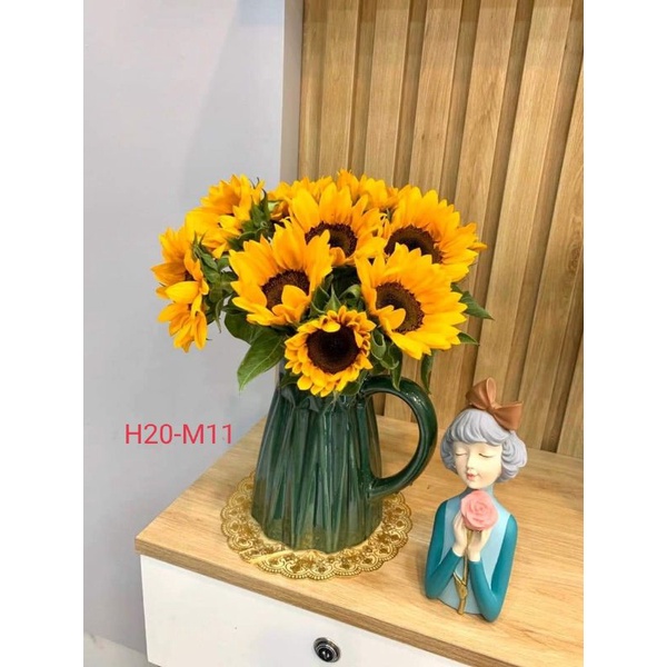 Em bình sữa cắm hoa cao 20cm. Sứ Bát Tràng