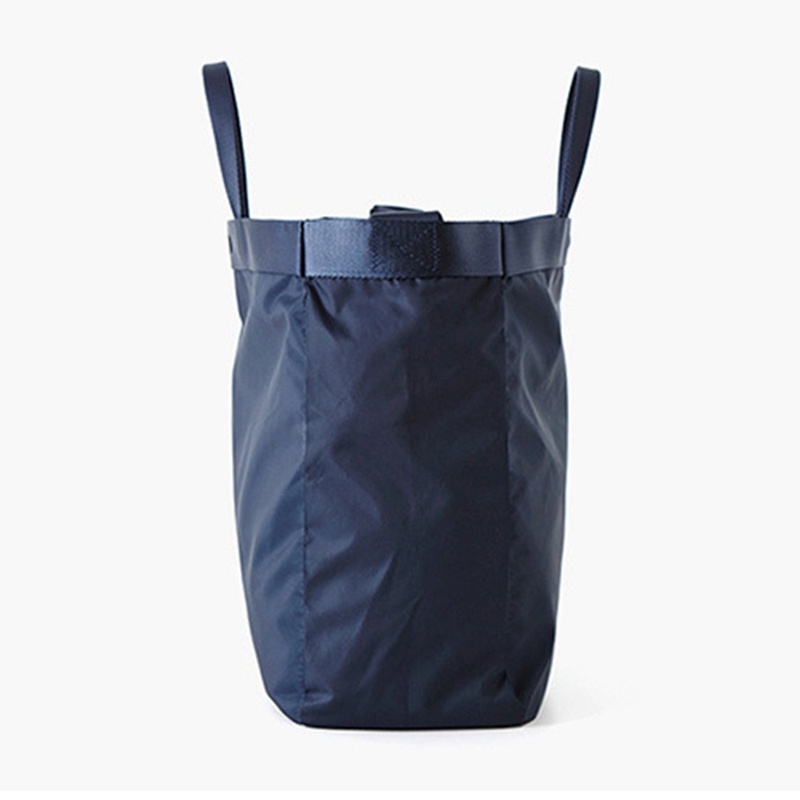 Túi đeo vai di động Nylon cho du lịch Thể thao ngoài trời . Túi xách chống nước . Túi Tote lớn thông thường trong mùa đông cho nam giới